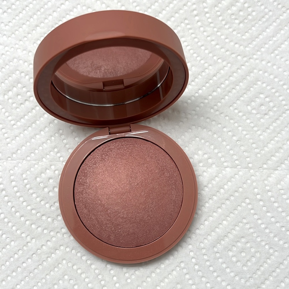 Em Cosmetics Heavens Glow- Venetian Rose